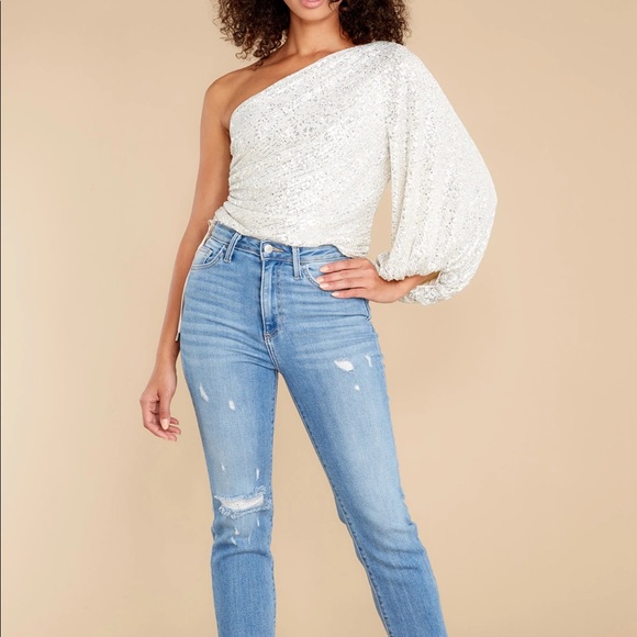 sequin top in ivory - Picture 3 of 8